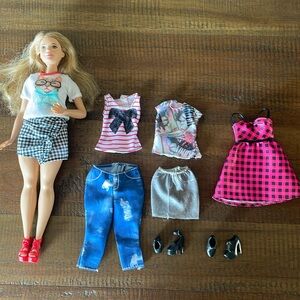 Barbie Curvy Doll
